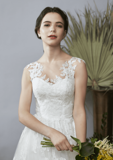 Kelly by Kelly Faetaniniのドレス01