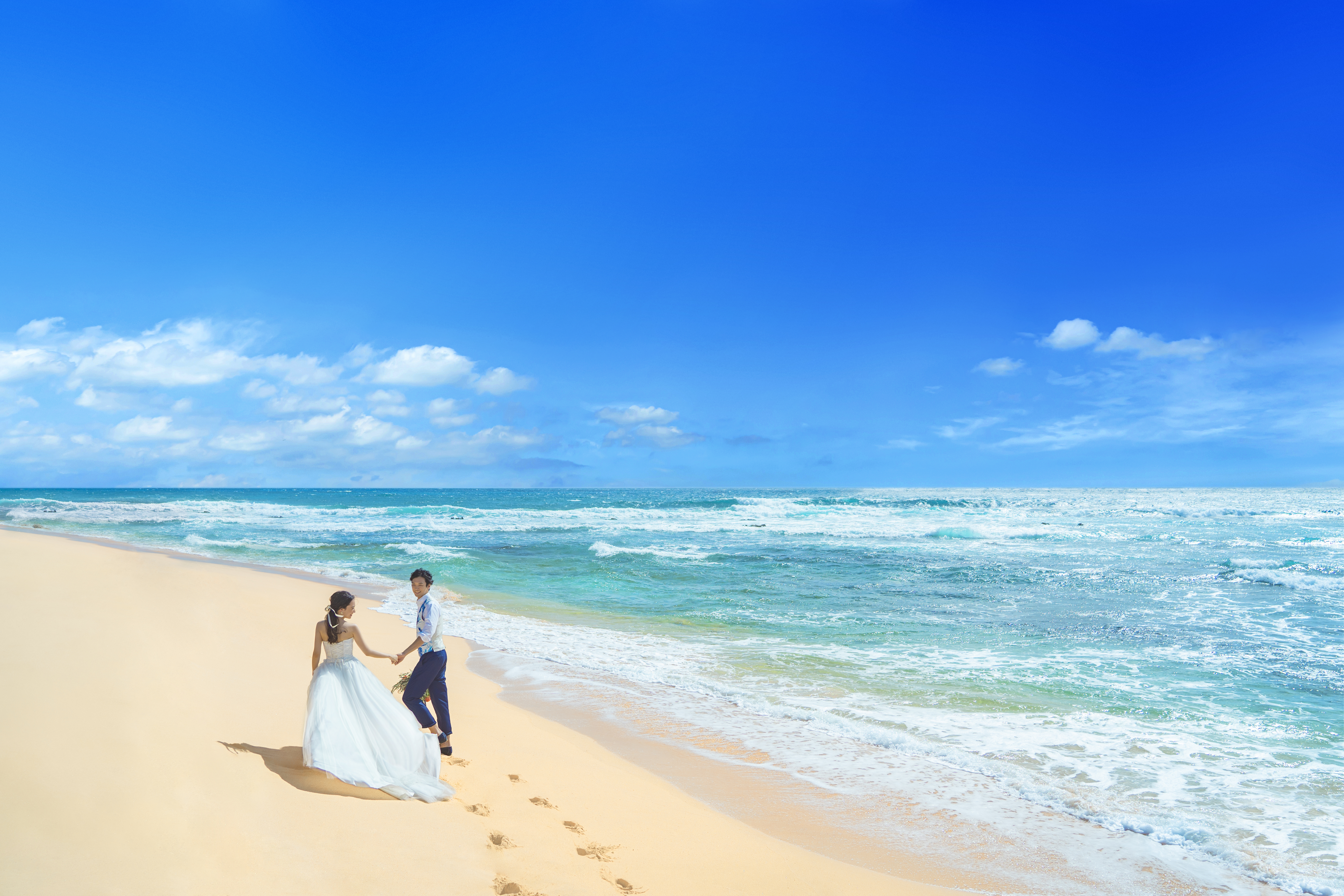 海辺のカップル