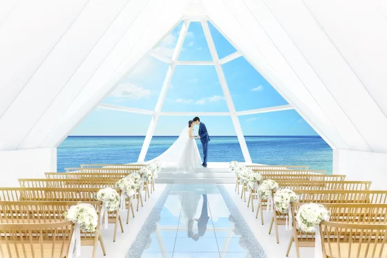 世界的ブランドホテル「シェラトン沖縄サンマリーナリゾート」内のチャペル