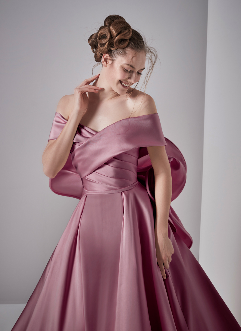 COLOR DRESS