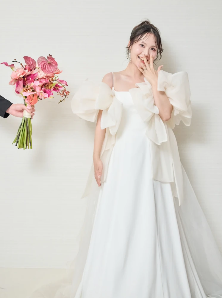 ウェディングドレスの花嫁