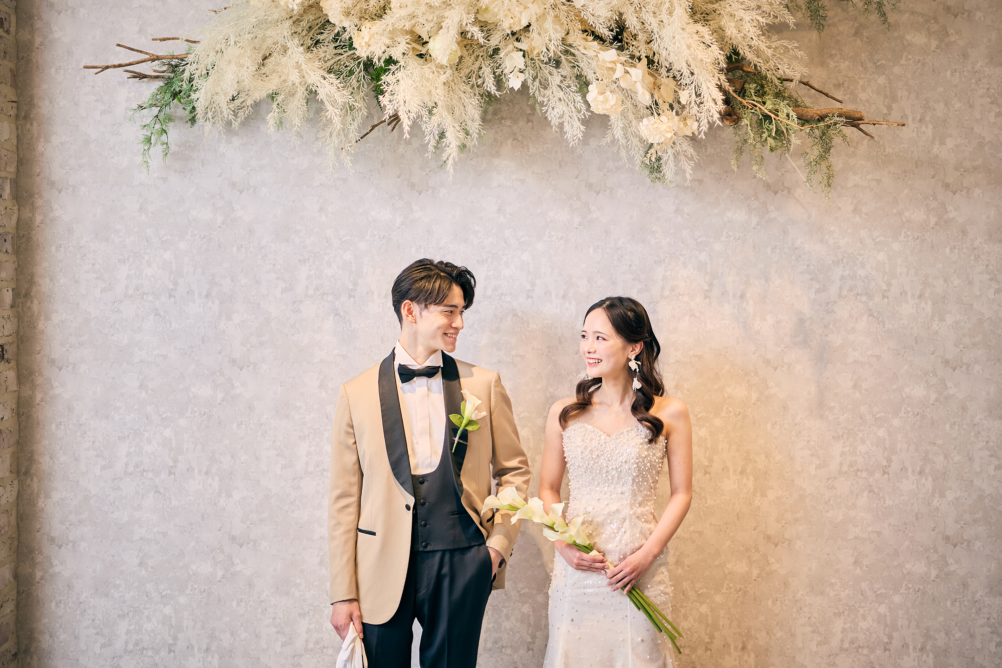 前撮り　ウェディングフォト　ドレス　一式フルセット 前撮り・1着プラン｜大阪で結婚前撮り・フォトウェディングならフォト